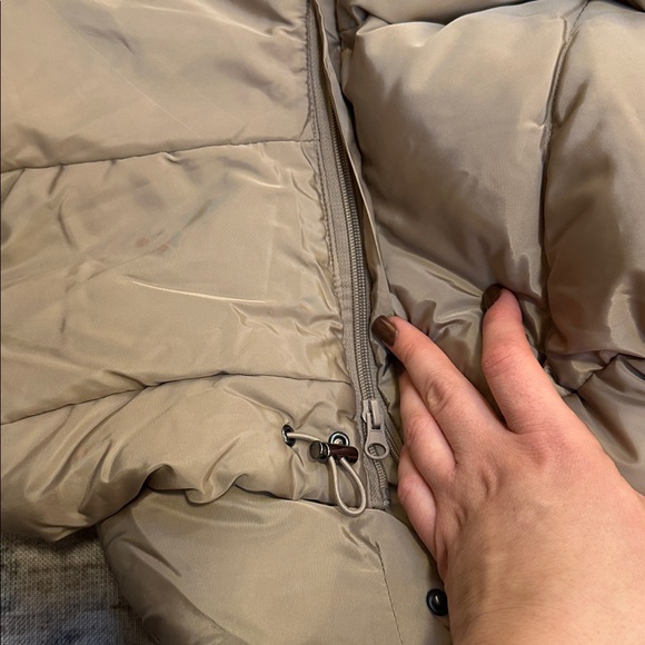 Steve Madden Tan Quilted Puffer long coat sz large - Picture 13 of 13